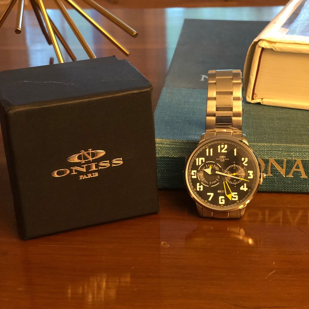 BRAND NEW Oniss Paris men’s watch